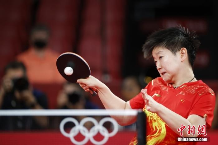 国乒总教练李隼穿上五金衣服，这件战袍背后，藏着中国乒乓的天机