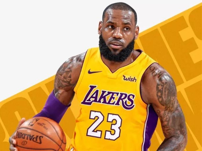 湖人vs海法回放，一场跨越洲际的篮球对话，你看懂了多少？